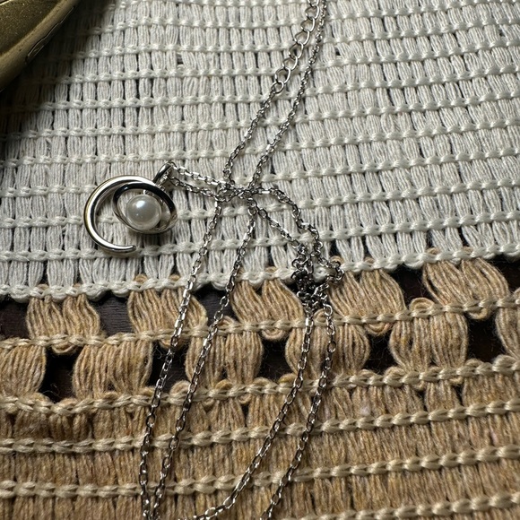 Elegant Silver Moon and Pearl Planet Pendant Necklace - Picture 6 of 7